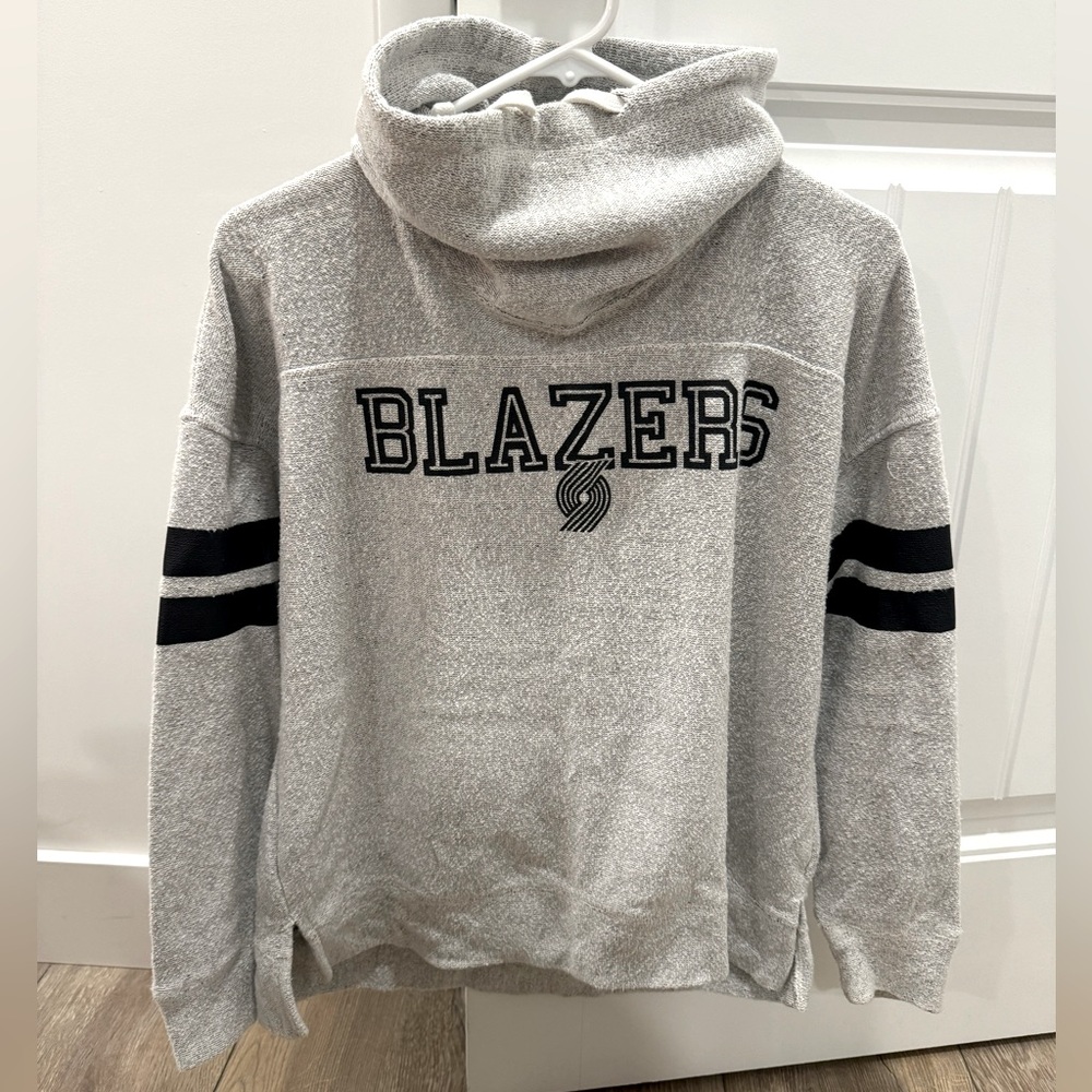 Portland Trailblazers Sweatshirt - gray and black, size Small